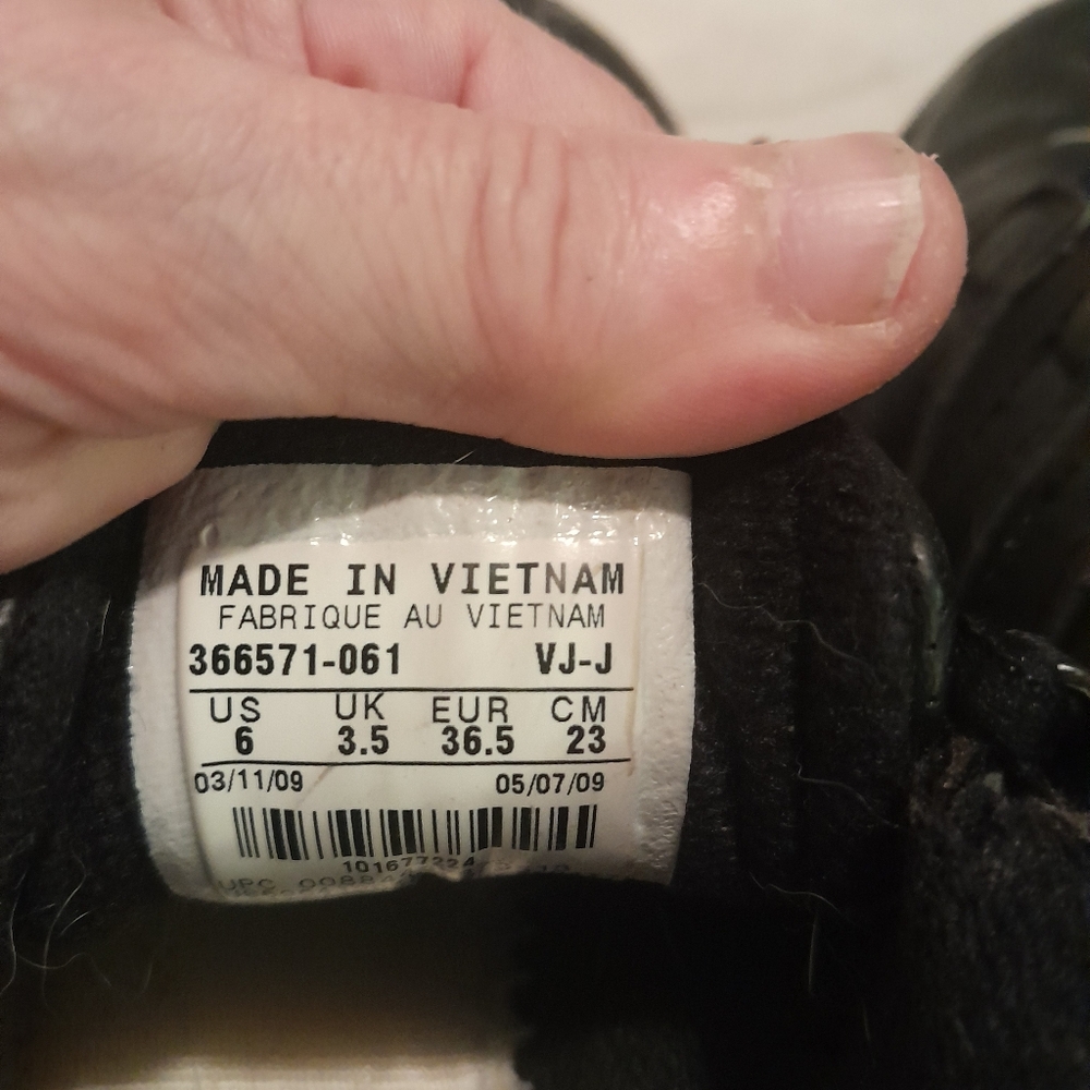 Nike shocks running shoes